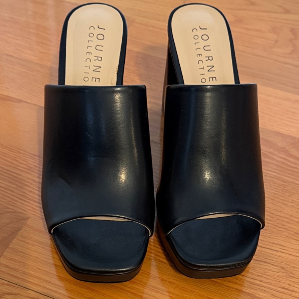 Journee Collection Black Open-Toe Slide Mules (NWOTB)